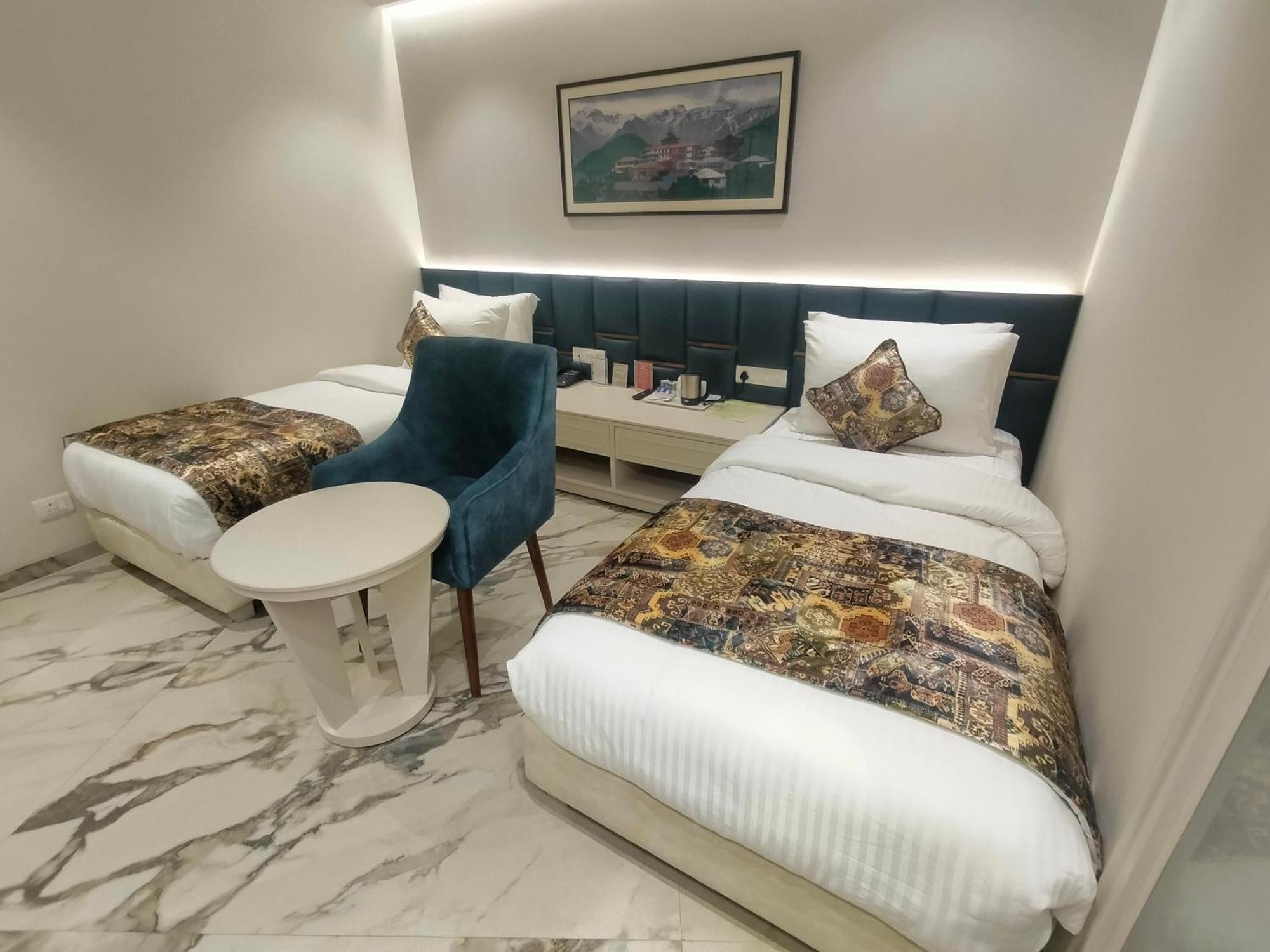 Hiraya Hotels Mohali Exterior photo